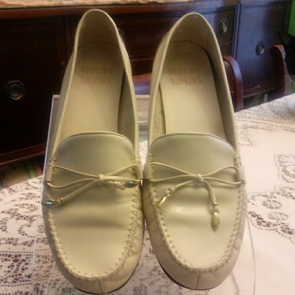 Mootsies Tootsies Shoes - Mootsies tootsies loafers